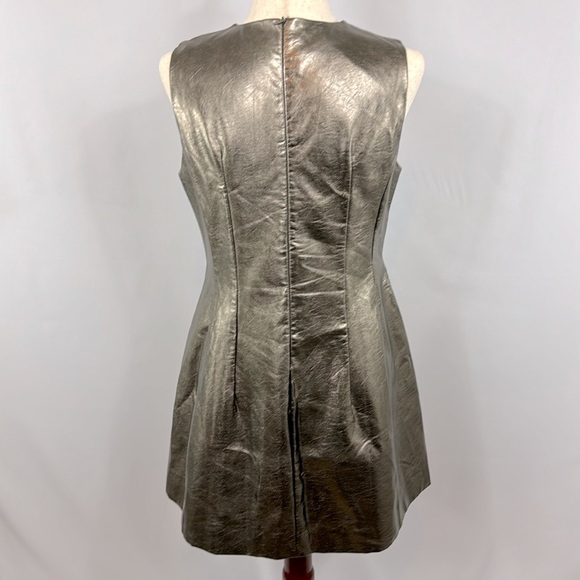 glam Silver Metallic Dress, Size M - Picture 4 of 13